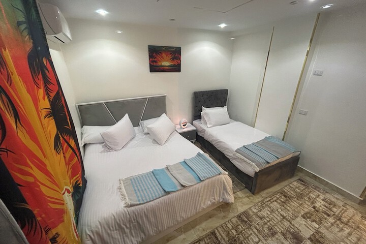 Room 38 of 79