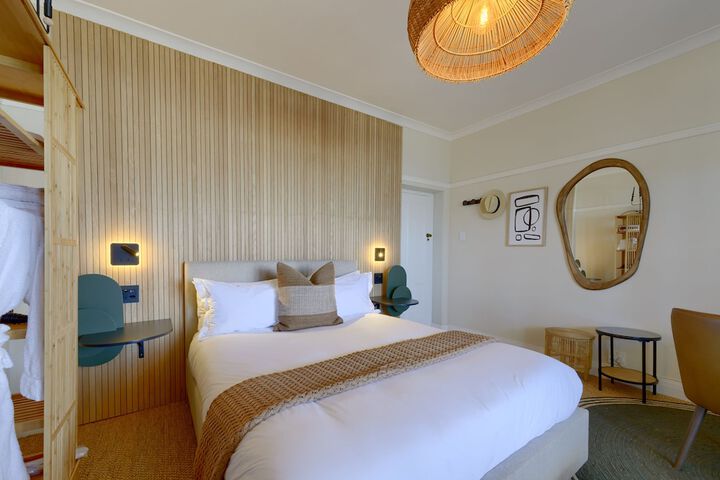 Room 5 of 27