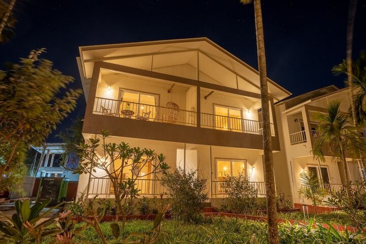 Image of VITS Select Casuarina Diveagar