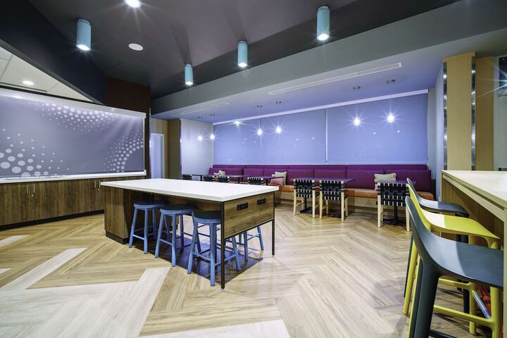 Breakfast area