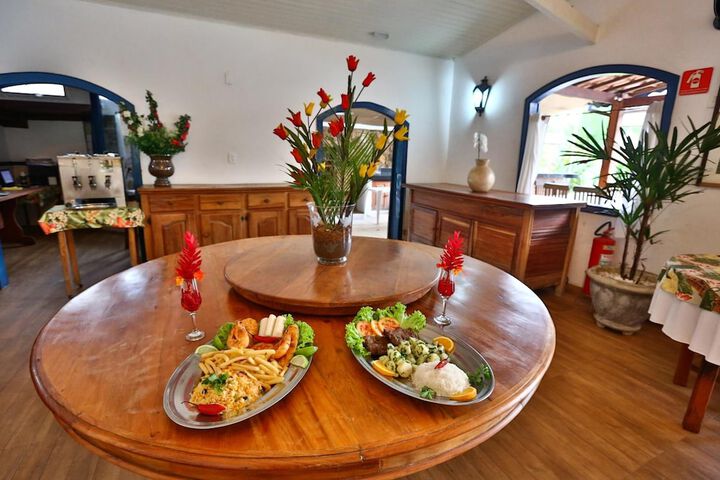 Dining 45 of 65