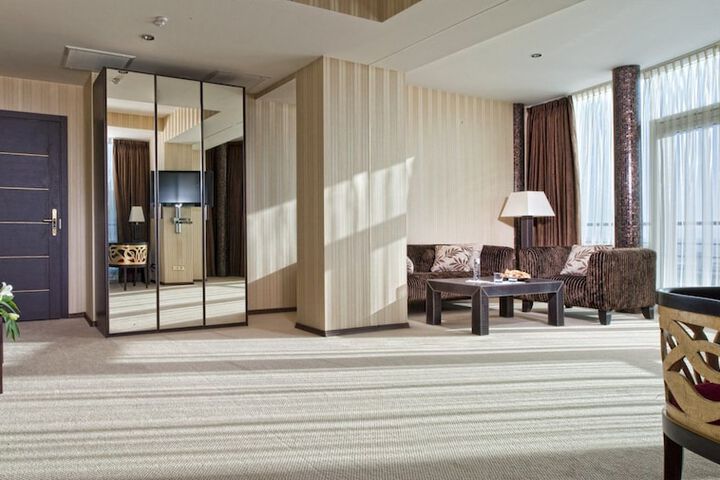 Room 31 of 74