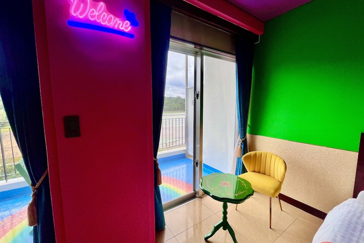 Room 25 of 149