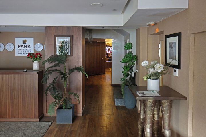 Hotel Interior 6 of 49