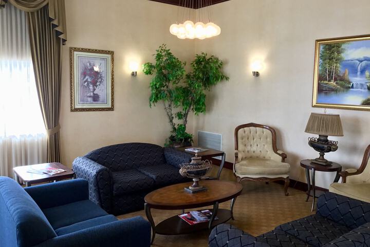 Lobby sitting area
