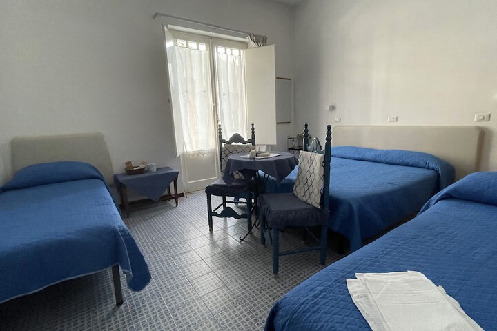 Room 8 of 21