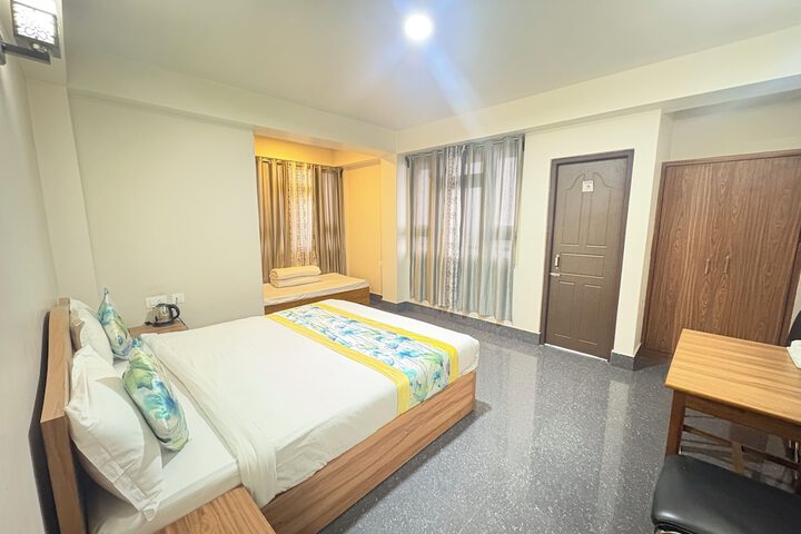 Room 17 of 48