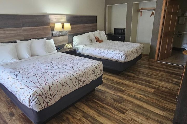 Room 43 of 105