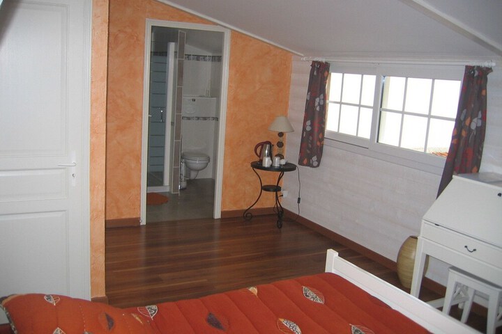 Room 7 of 44