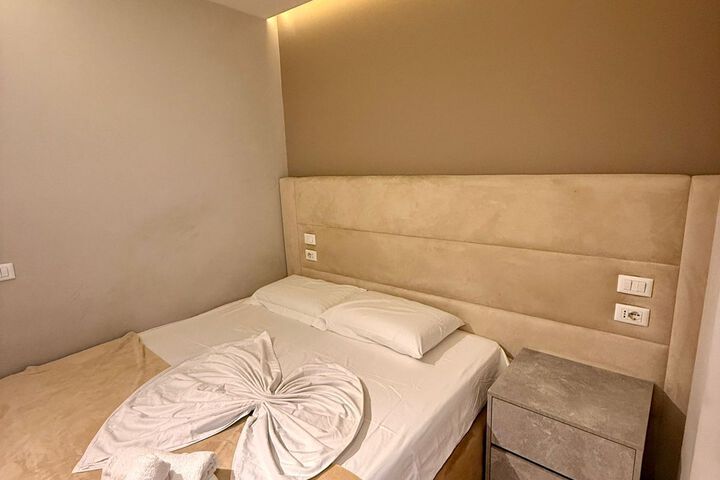 Room 46 of 57