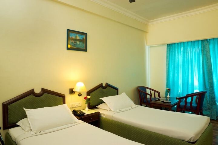 Room 2 of 14