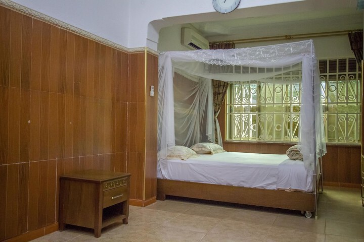 Room 19 of 52