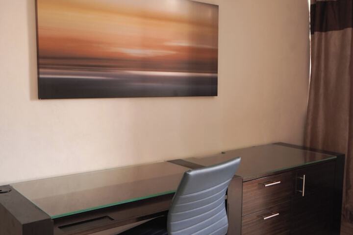 Room 3 of 5