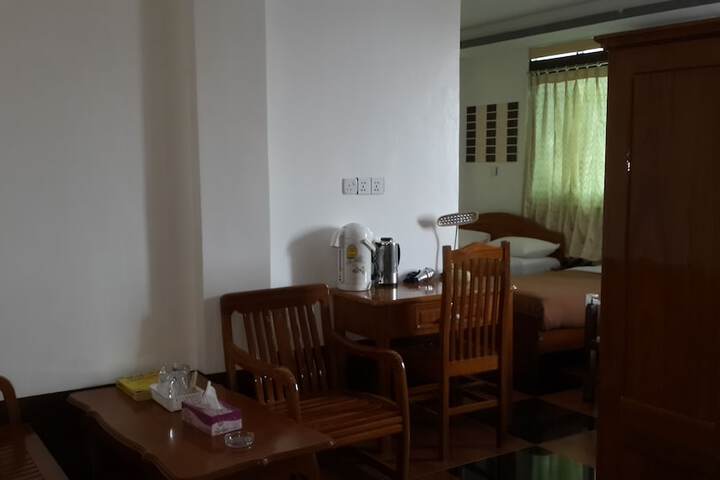 Room 18 of 51