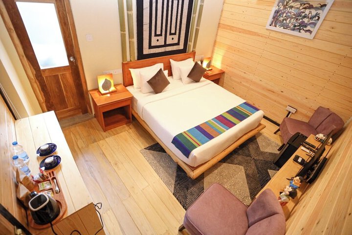 Room 10 of 42