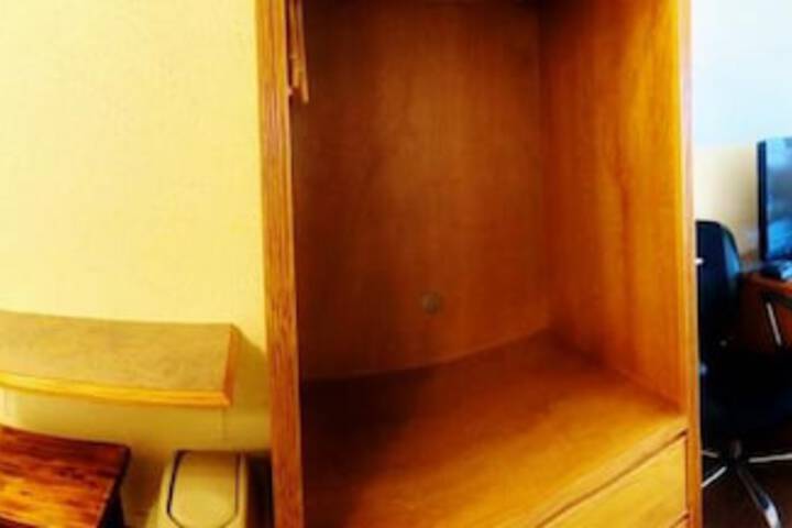 Room 18 of 29