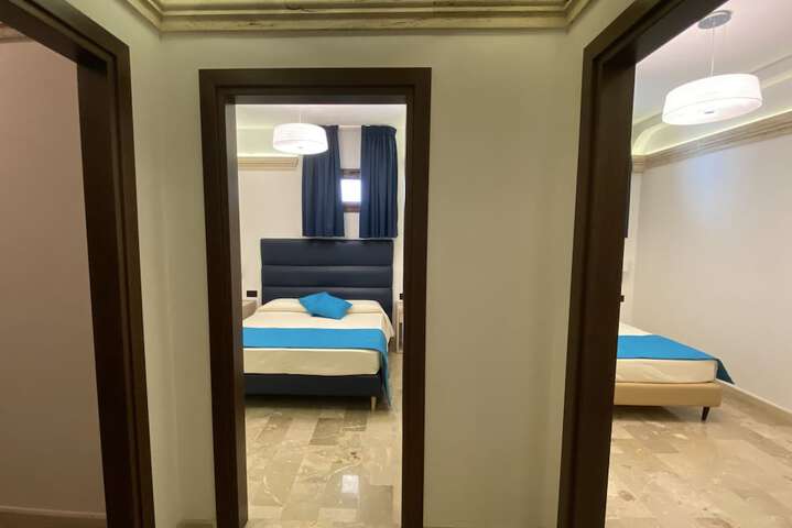 Room 41 of 73