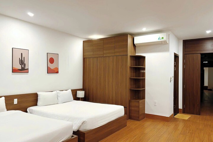 Room 37 of 44