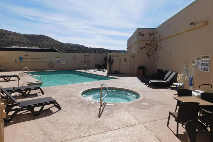 Hotel with Pool