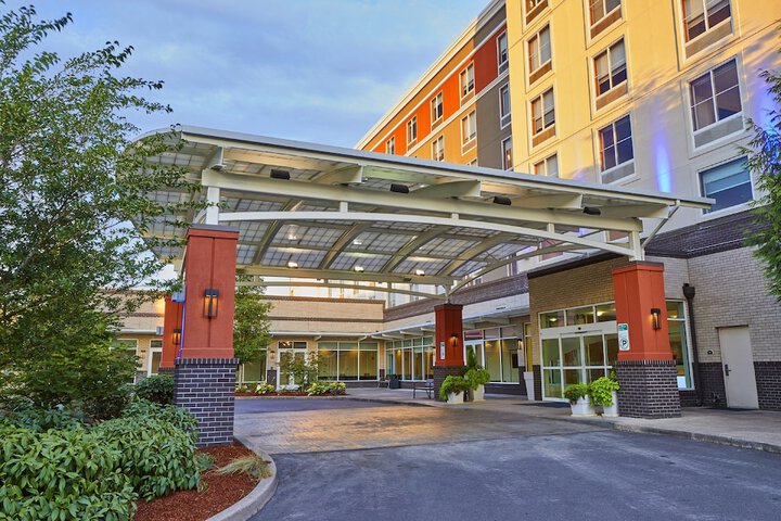 Holiday Inn Express Eugene Springfield an IHG Hotel Springfield ...