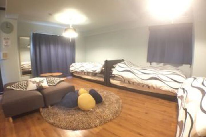 Room 100 of 115
