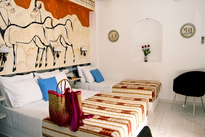 Room 5 of 20