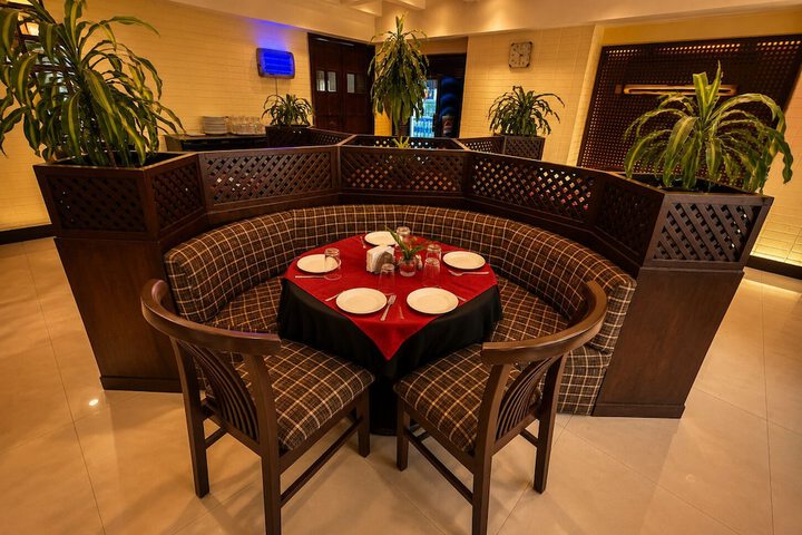 Dining 42 of 55