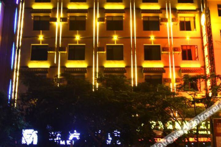 Hotel 4 of 10