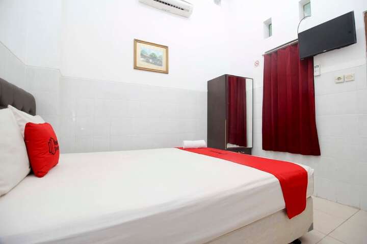 Room 9 of 23