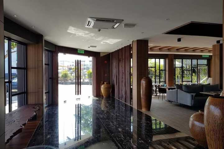 Hotel 4 of 44