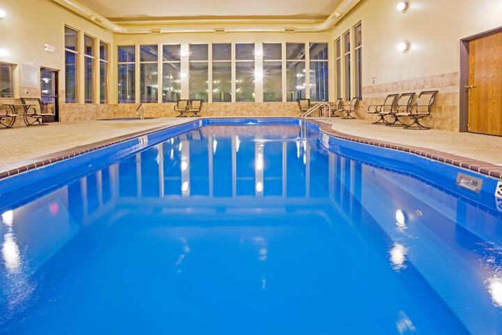 Pool 20 of 58