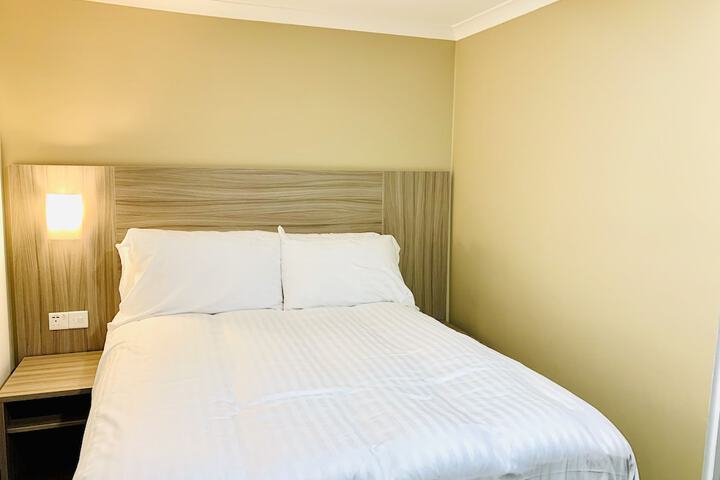 Room 17 of 31