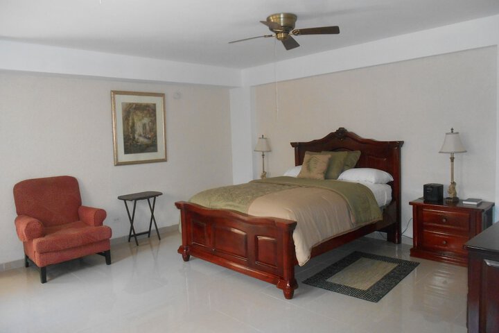 Room 5 of 36