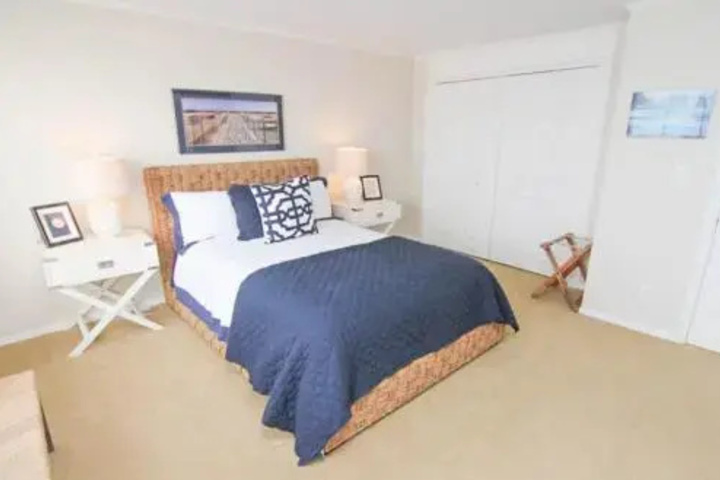 Room 2 of 15