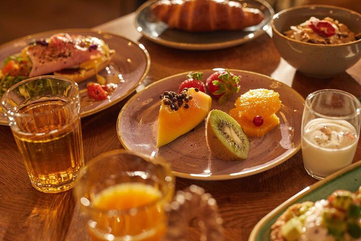 Breakfast/Coffee Service 259 of 397