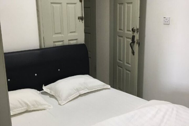 PG INN