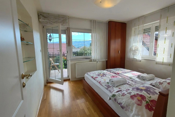 Room 3 of 18