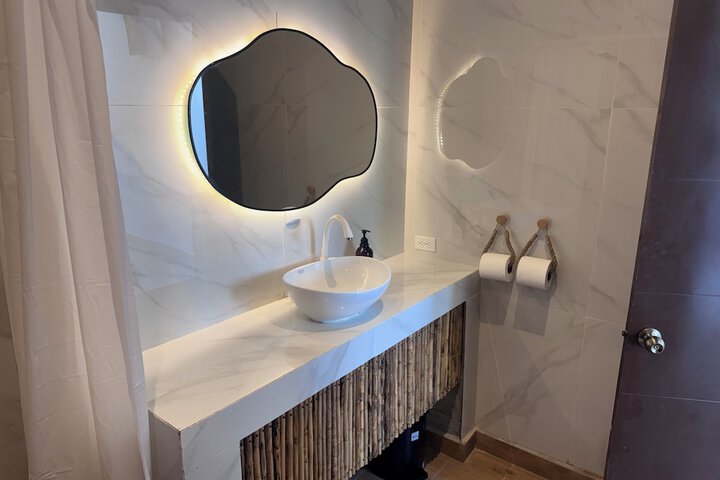 Room 17 of 41