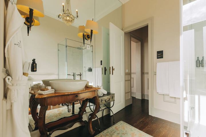 Room 172 of 274