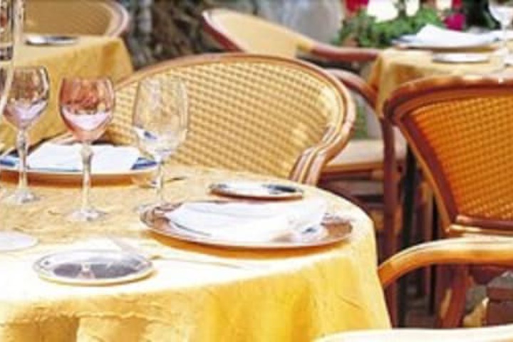 Dining 36 of 73