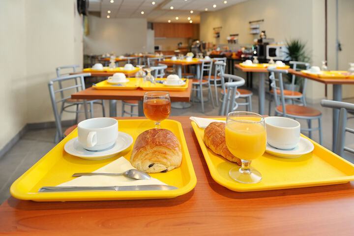 Breakfast area