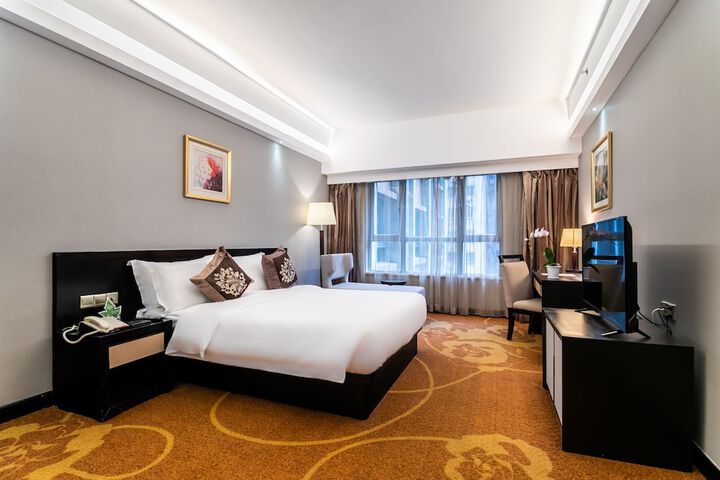 Room 5 of 39