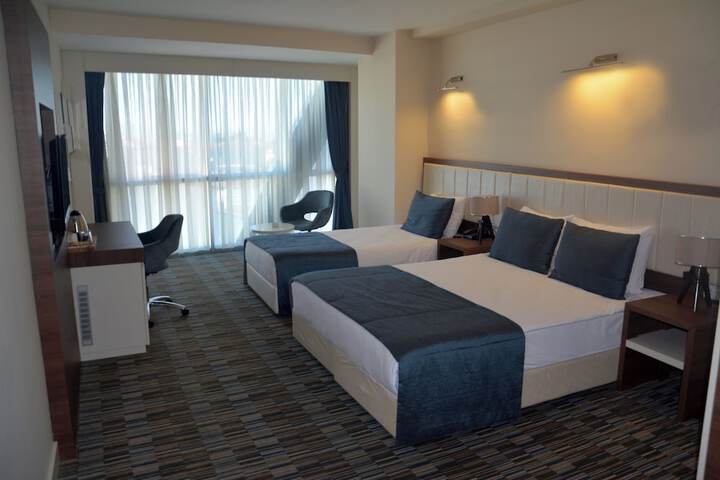 Room 2 of 8