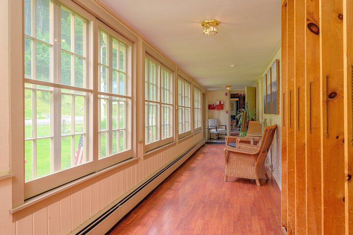 Ballroom/Hall 106 of 135
