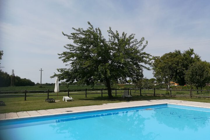 Pool 42 of 78