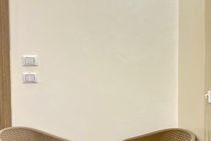 Room 14 of 37
