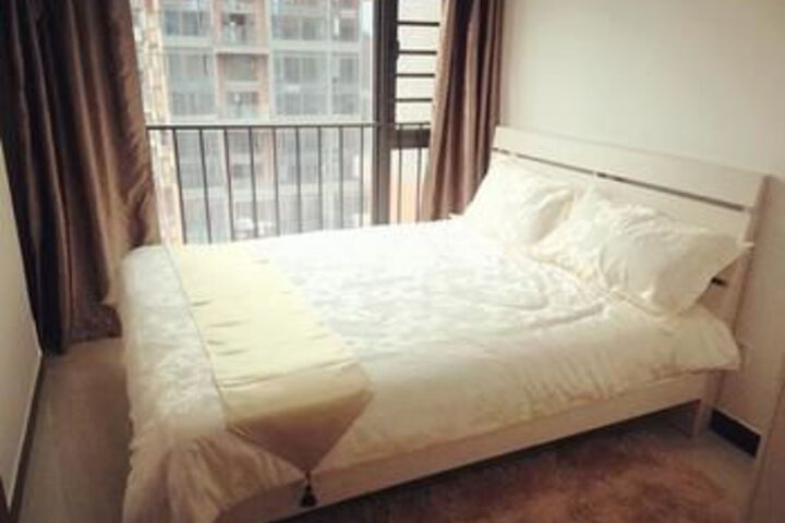 Room 32 of 40
