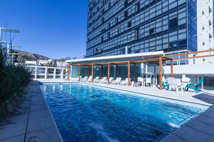 Pools & Facilities