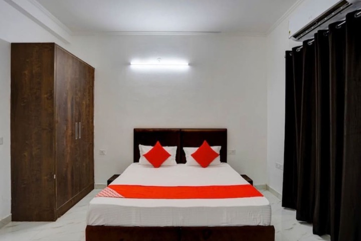Room 6 of 7