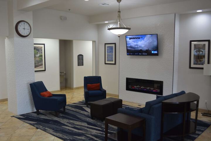 Hotel Interior 4 of 39